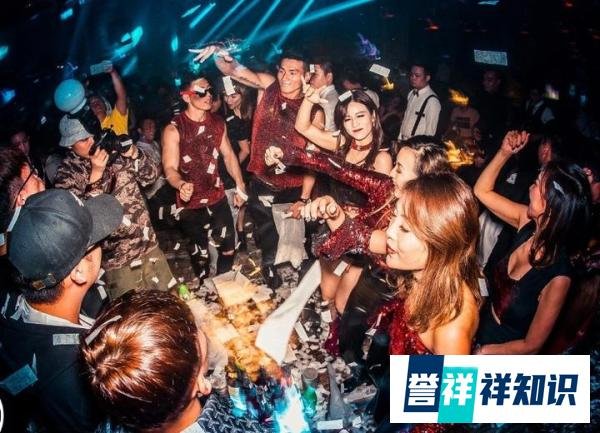 超级富豪隐秘生活庄园、私人飞机、派对,奢靡疯狂引发全球关注!