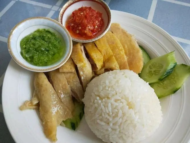 新加坡国菜海南鸡饭告急，为何会出现这一现象