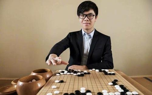 柯洁宣布无限期退出微博，是因为什么？