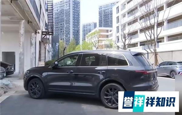 多品牌紧急宣布与“嫖娼者”李易峰解约；大学生称被理想ONE坑了