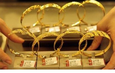 黄金压扁了泡水里可以吗？