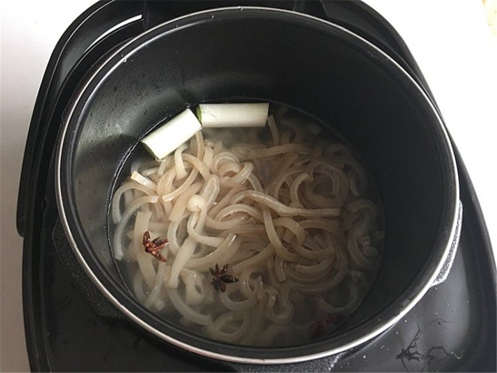 猪皮冻熬制要多长时间?