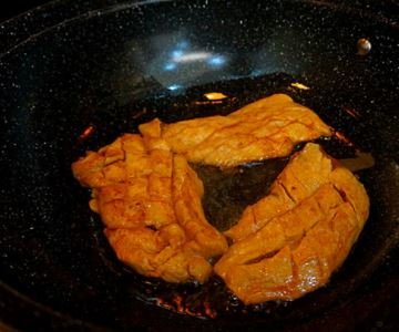 鸡扒饭上面的浇汁是怎么做的