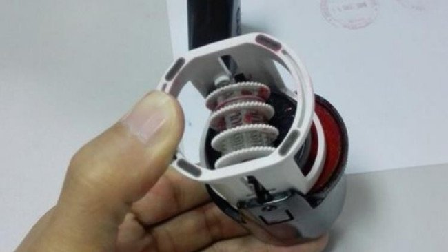 原子印章怎么加印油啊?