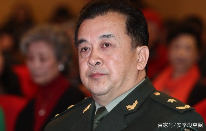 黄宏为啥被免职?