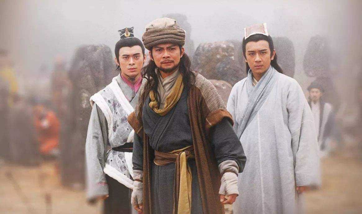天龙八部乔峰,虚竹,段誉仨兄弟在少林一战是哪一集?(97版)