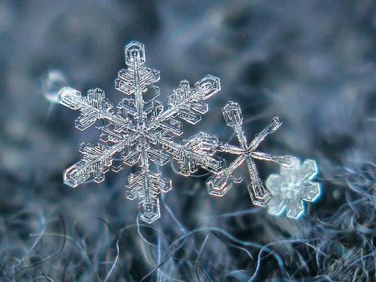 雪花是几个花瓣的