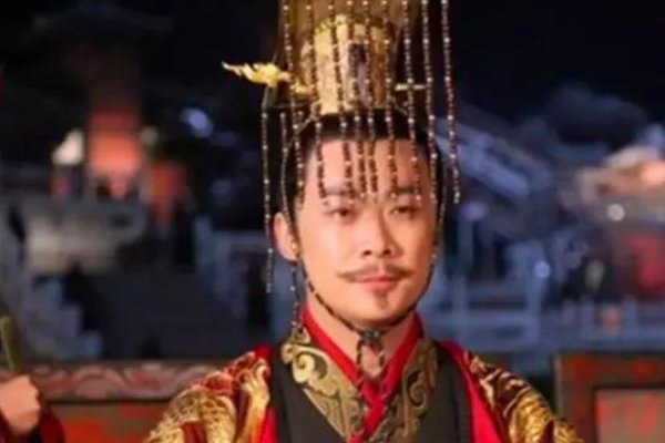 “阳春白雪”“下里巴人”指文艺作品,这两个成语最初指的是什么?
