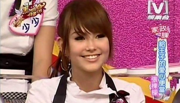 金发碧眼的精致女孩昆凌,是怎么和周杰伦认识的?
