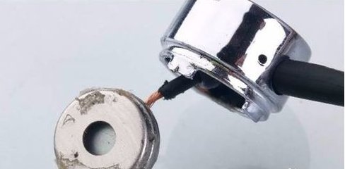 耳机怎么才能拆开?