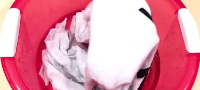 草莓汁弄衣服上怎么洗掉 这些小窍门一定要知道