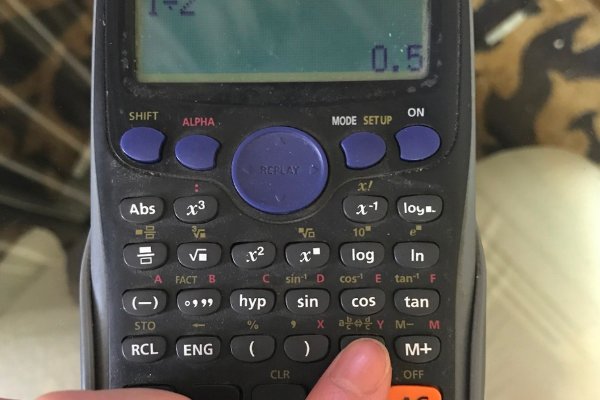 卡西欧（CASIO）FX-991ESPLUS 函数计算器，计算结果为分数，可以设置为小数吗？怎么改？