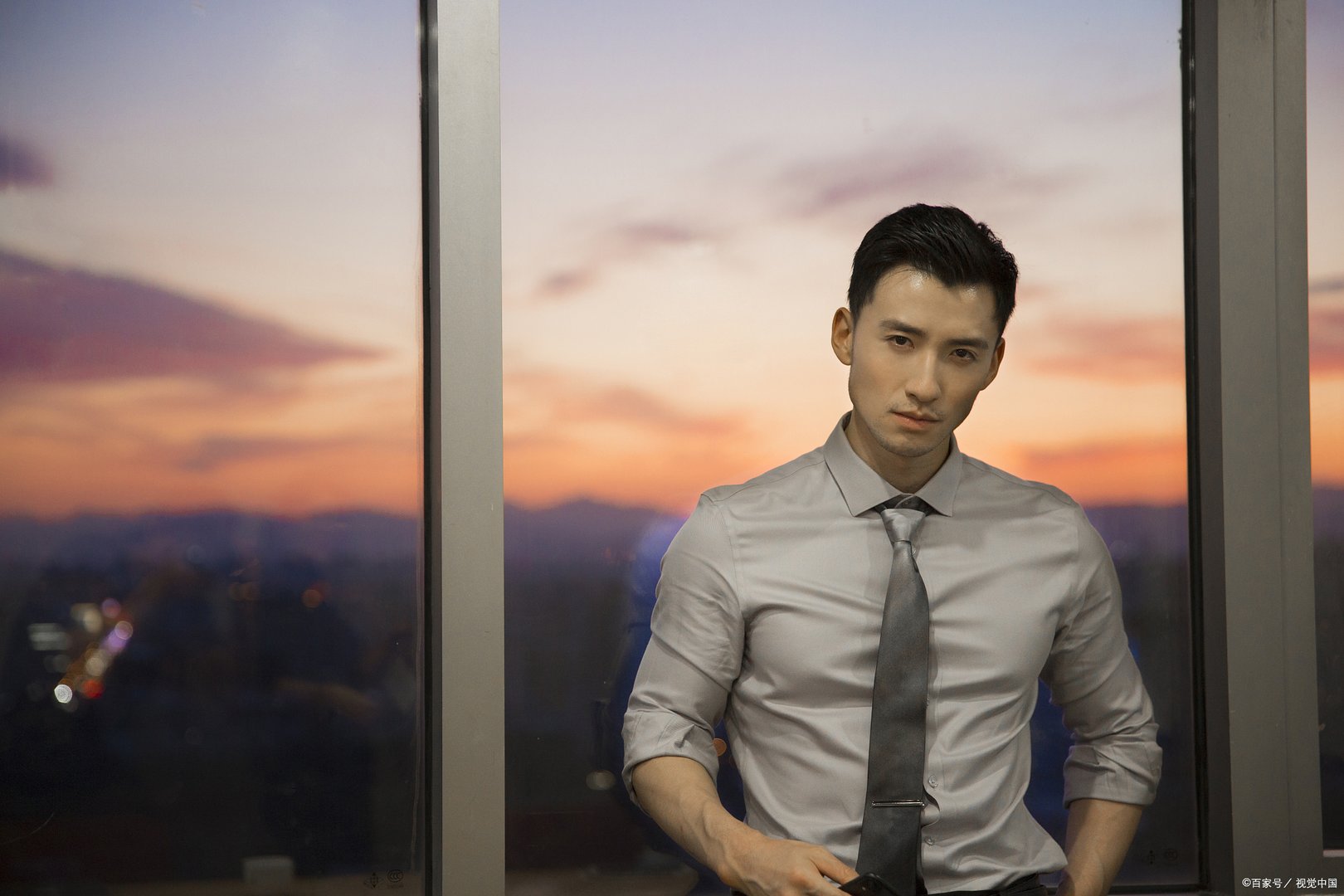 油腻中年男是什么意思呢?油腻中年男有哪些表现呢?