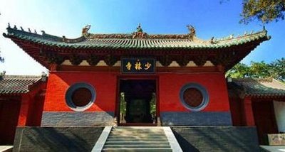 河南省周围省份有哪些景点？两人费用在3000元，时间一周。