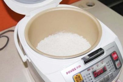 美的电饭煲怎么热饭?