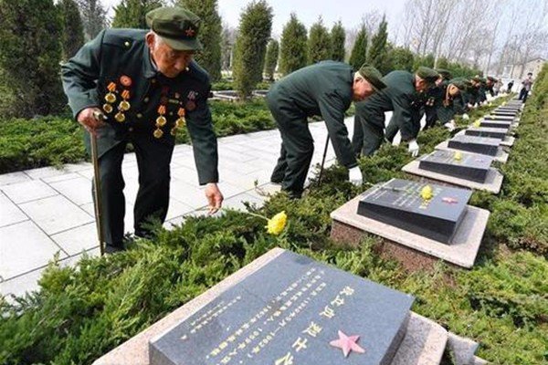 清明节缅怀先烈诗词