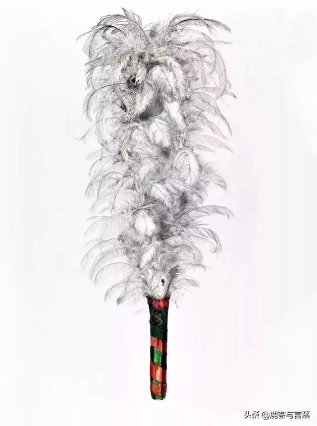 中央美术学院的精微素描是用什么笔画出来的?