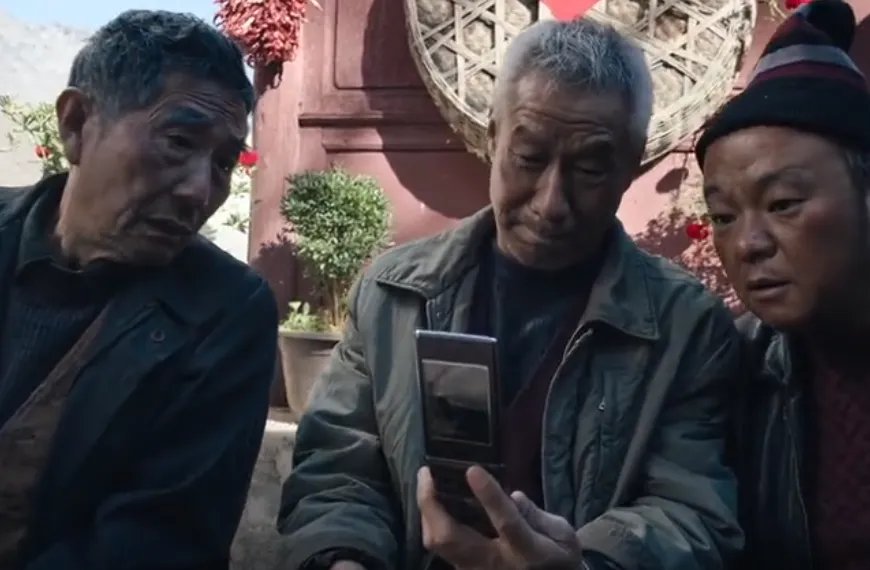 竹内亮导演看了《望》之后,发表了什么样的感言?