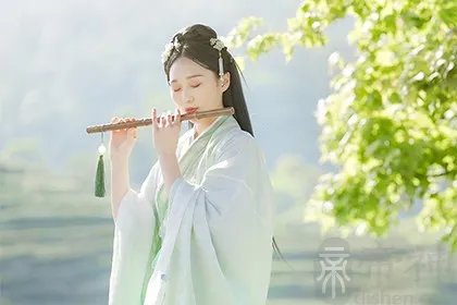 2021年12月8日五行穿衣，五行旺运颜色搭配
