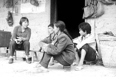 对于这个寒假张桂梅又踏上家访路这件事,你有何看法?