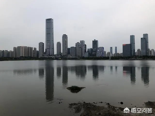 深圳的写字楼有过几个发展阶段?