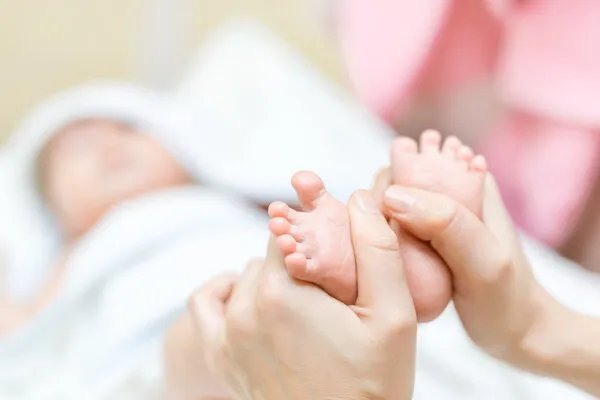 林俊杰患手足口症，孩子出现6种症状要警惕手足口