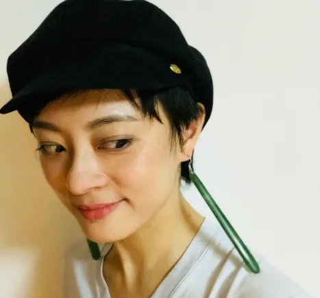 杨超越送孙俪披荆斩棘四件套,对方有何回应?