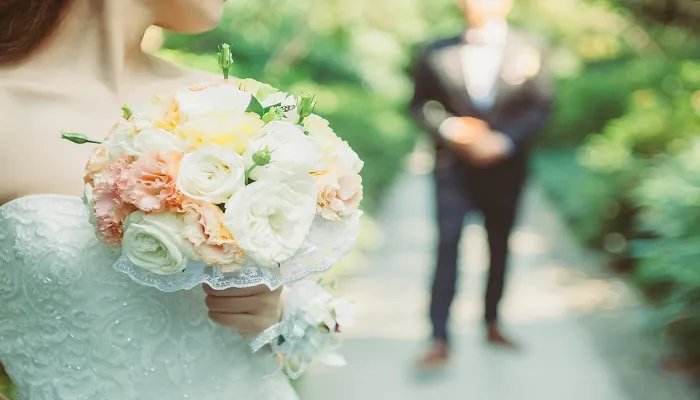 金婚银婚钻石婚各是多少年 金婚多少年钻石婚多少年