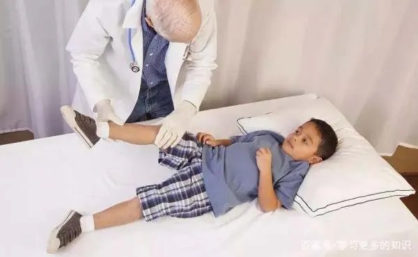 孩子最近总是说腿有点痛，这是生长痛吗？