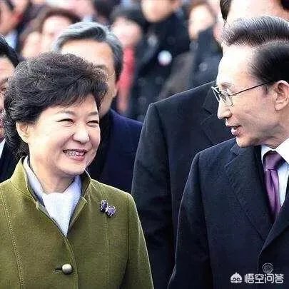 李明博获取保释了，朴槿惠是否有望？