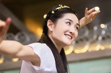 为什么谢娜微博粉丝是明星里最多的?