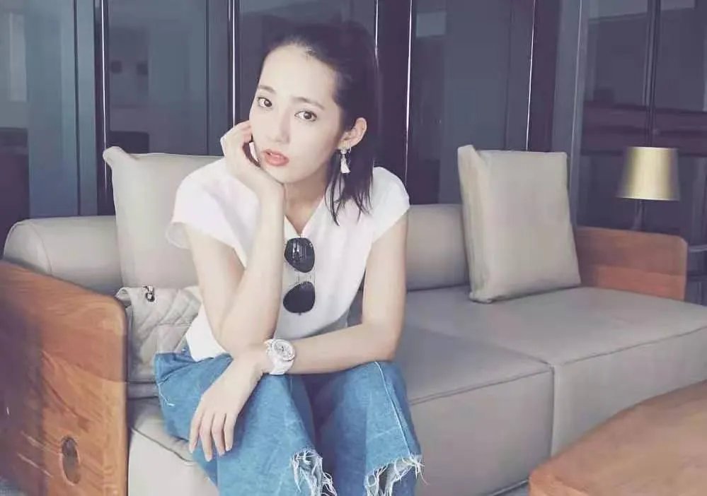 余文乐老婆王棠云晒孕肚旧照,感慨孕期不可思议!怀孕前后的生活有何不同?