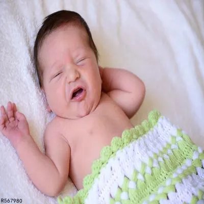 婴儿打嗝能吃奶吗