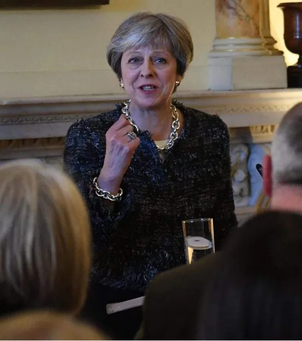 俄如何怼回英首相“最后通牒”?
