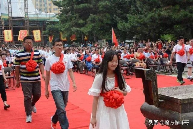 为什么江苏文科状元无缘清华北大和大部分985/211学校?