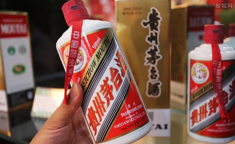 茅台市值 1.5万亿 茅台市值为何这么高？