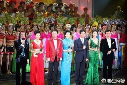 2019央视春晚主持人名单正式公布,11人的主持阵容出人预料,对此你怎么看?