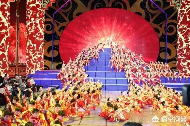 2019央视春晚主持人名单正式公布,11人的主持阵容出人预料,对此你怎么看?