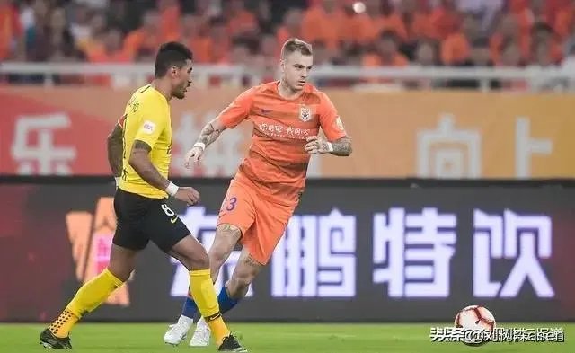 鲁能0:3恒大，总感觉鲁能本赛季是不慌不忙的节奏，为什么会这样？何时才像06年一样登顶？