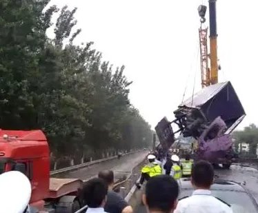 北京南六环发生追尾伤亡如何?