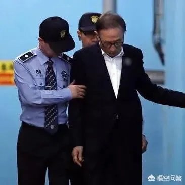 李明博获取保释了，朴槿惠是否有望？