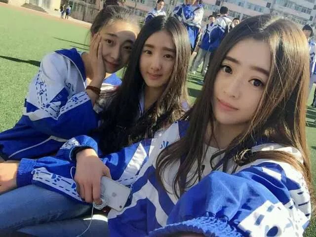 某班学生不及格,老师罚家长在微信群里发红包,你怎么看?
