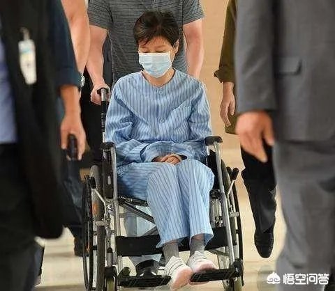 李明博获取保释了，朴槿惠是否有望？