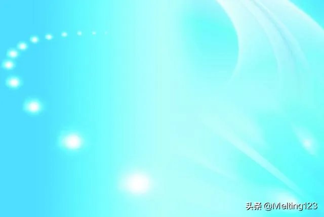浅蓝配什么颜色?