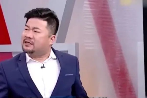 最近五粮液耳环成为网民热议话题，五粮液耳环这个梗究竟如何来的？