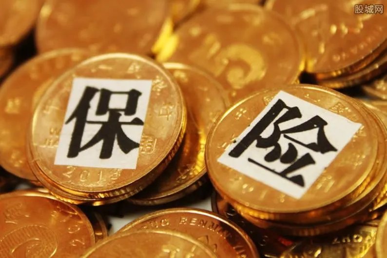 夫妻俩购买爱情保险到期遭拒赔 最后怎么样了？