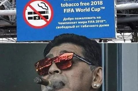 马拉多纳行为遭批:竖中指,看台抽雪茄被痛批(图)