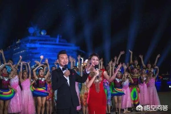 2019央视春晚主持人名单正式公布,11人的主持阵容出人预料,对此你怎么看?