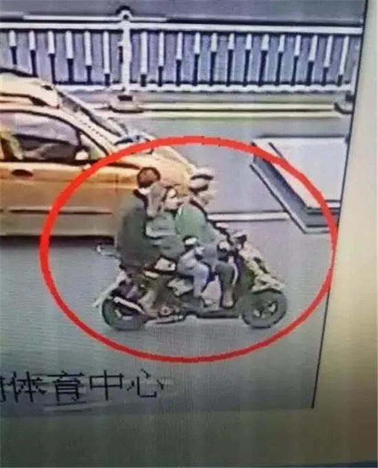 00后辍学少年公然抢劫是怎么回事?