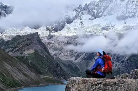 22岁的河南女孩徒步西藏遇难了,女生徒步旅游的时候该怎么办?